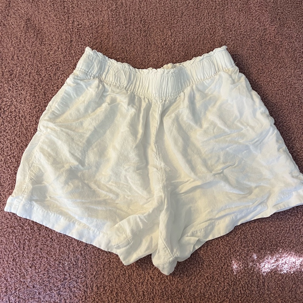 H&M White linen shorts